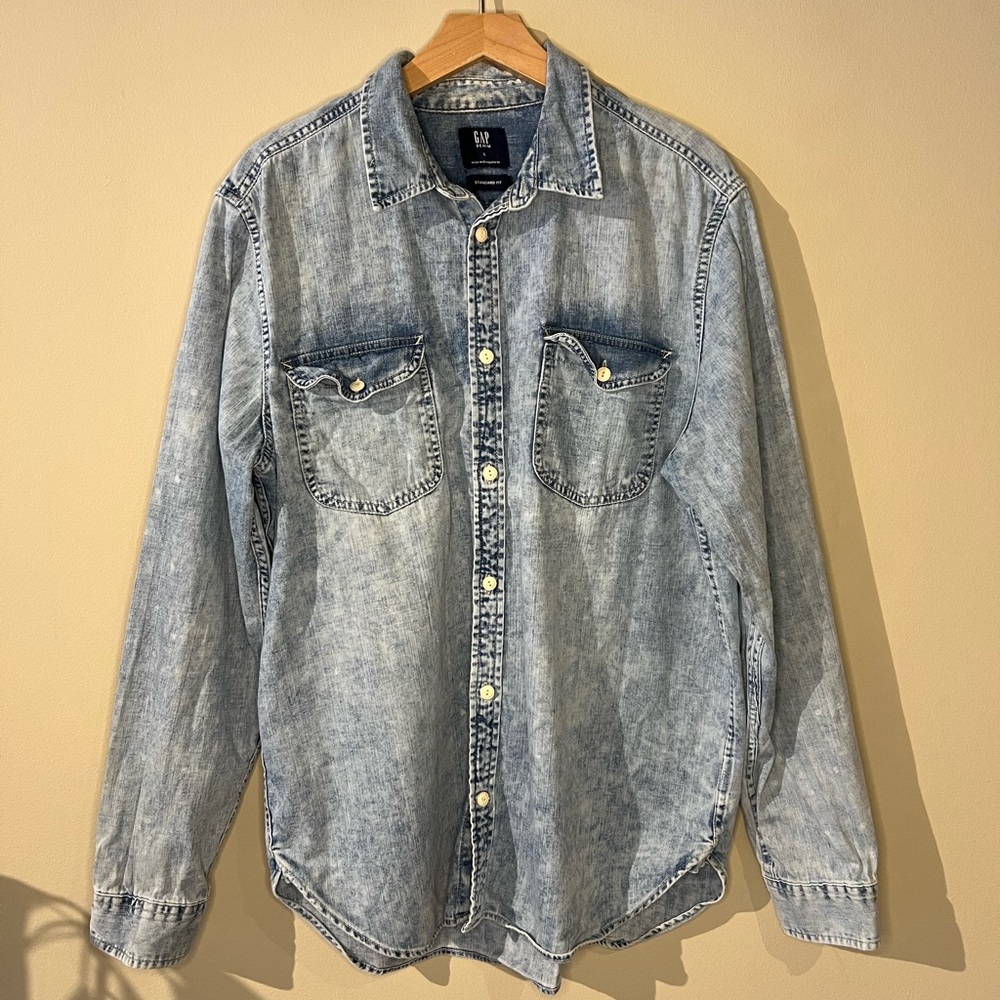 2022 Gap Acid Wash Denim Long Sleeve Button Down